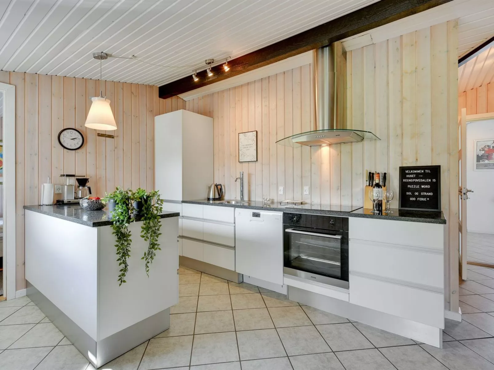 "Jess" -  from the sea-Binnen