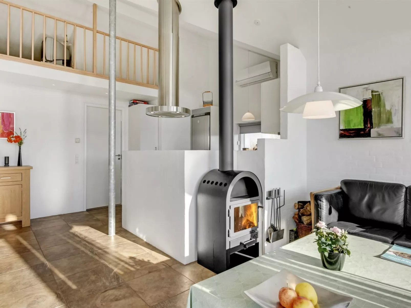 "Donka" - 300m to the fjord-Binnen