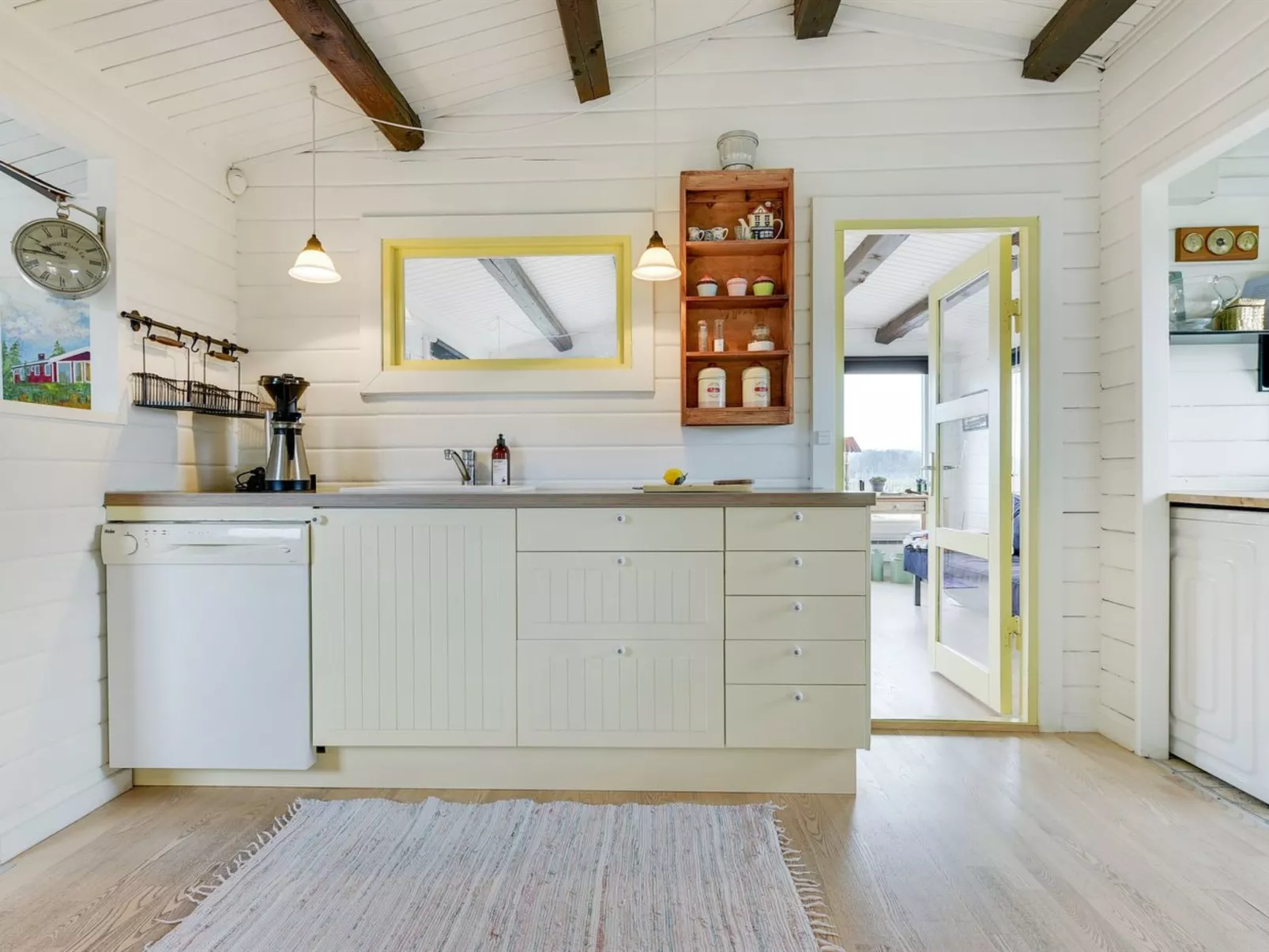 "Ylvie" - 150m from the sea-Binnen