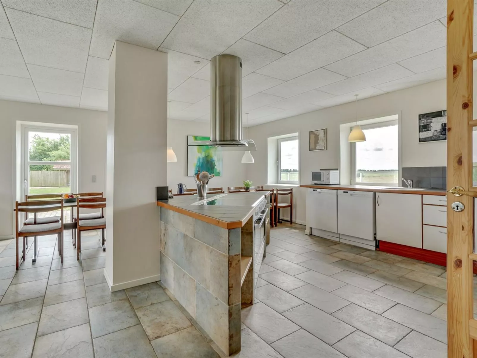 "Ammy" - 7.5km from the sea-Binnen