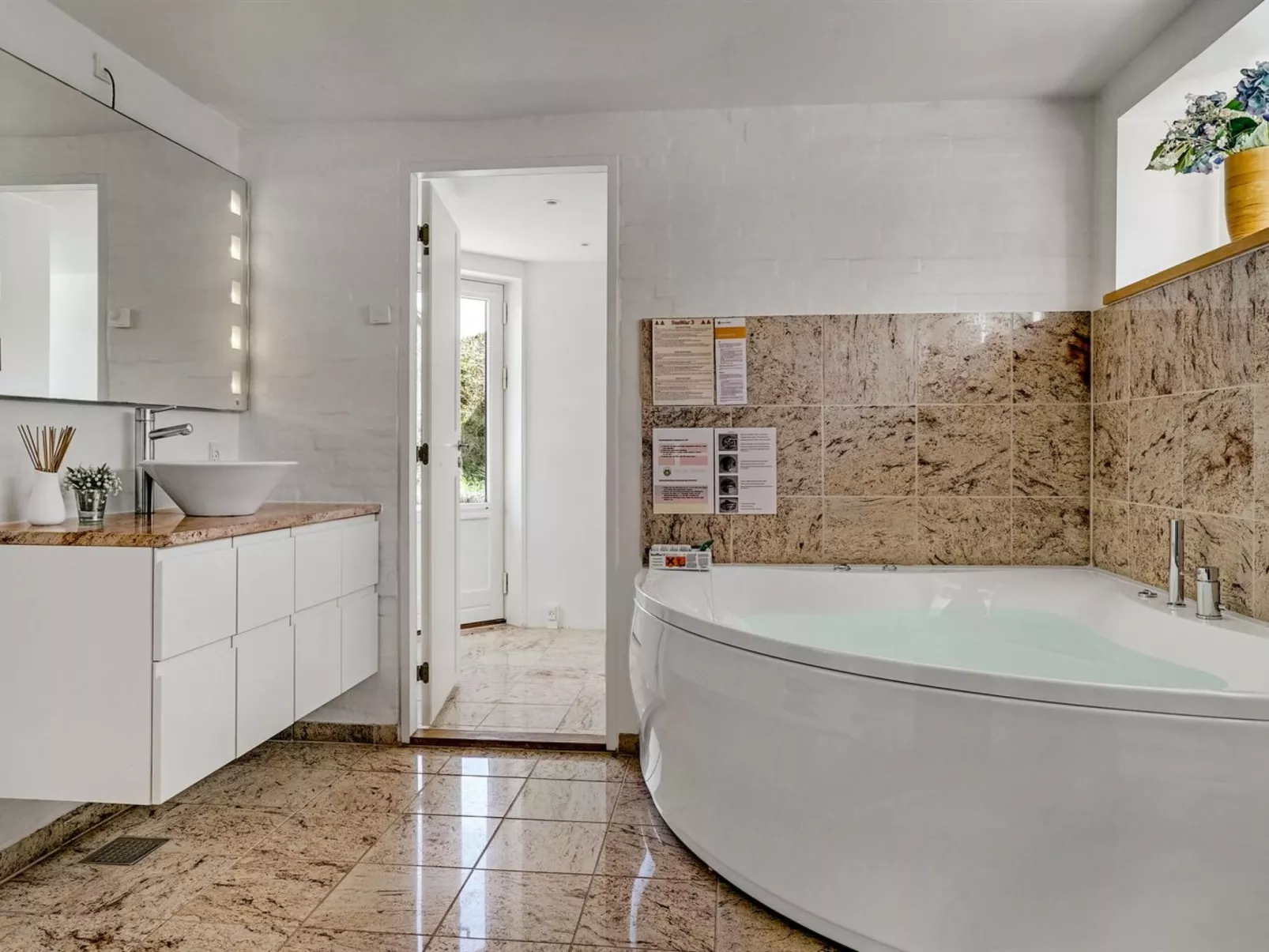 "Ejvind" - 100m from the sea-Binnen