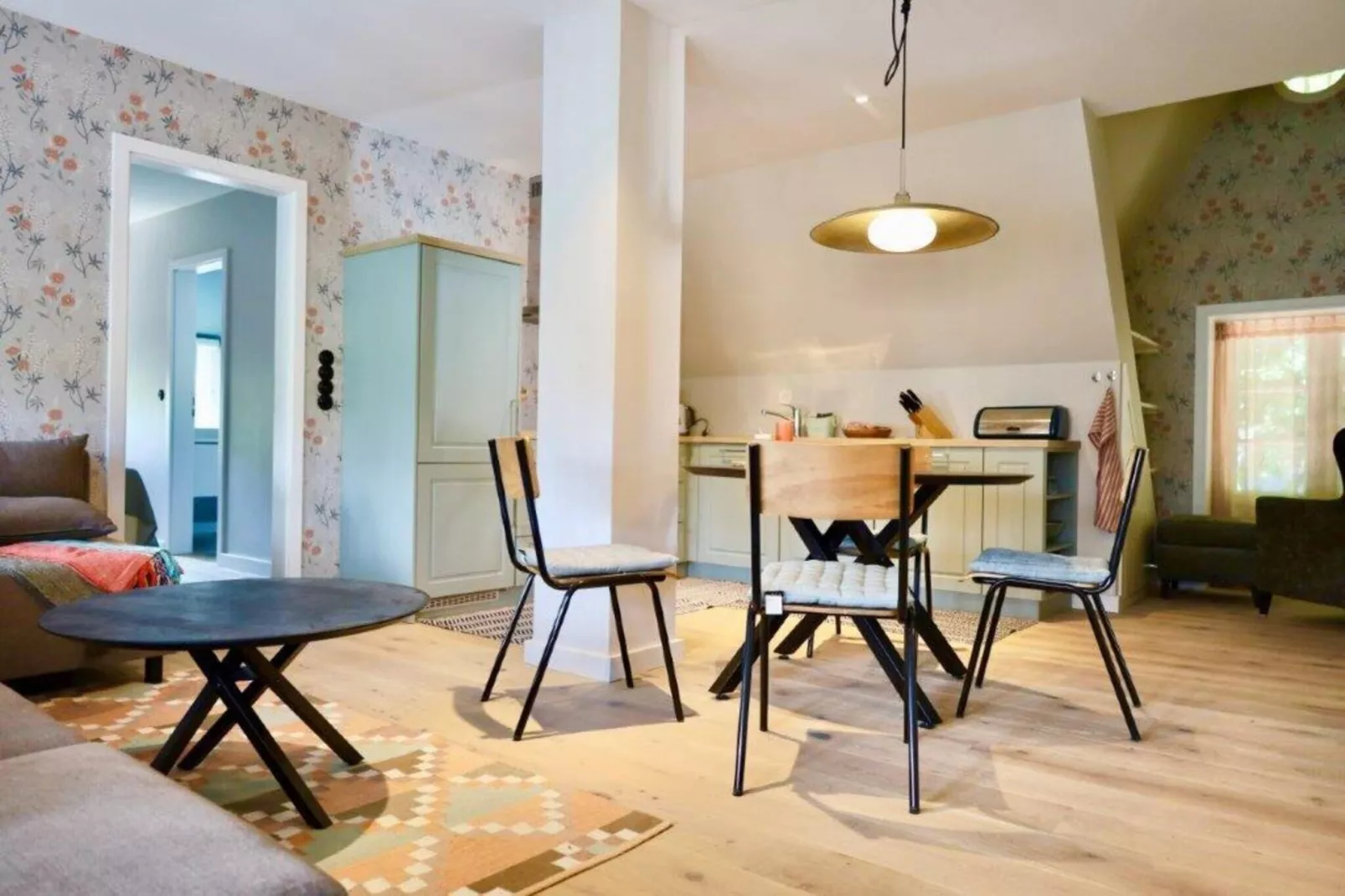 Kapteins Hüüs - ganzes Haus-Woonkamer