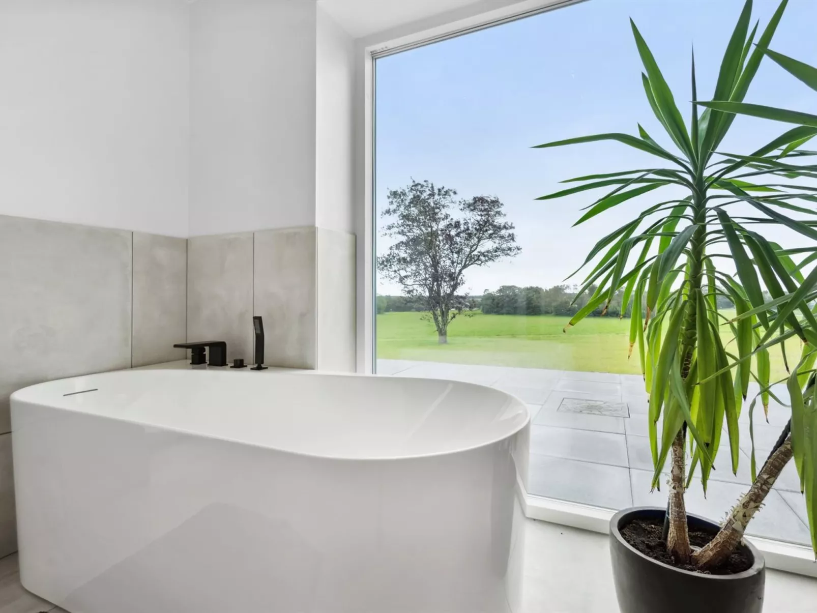 "Landuin" - 30km from the sea-Binnen