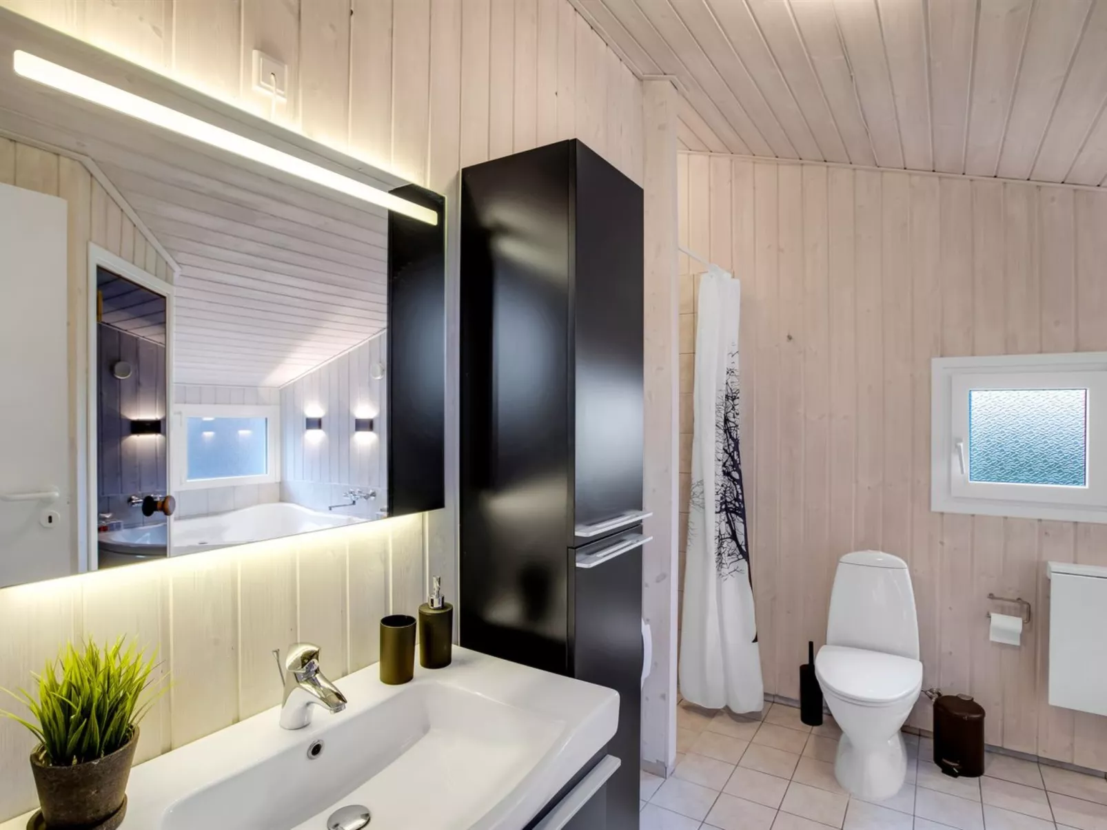 "Tinja" - 700m from the sea-Binnen