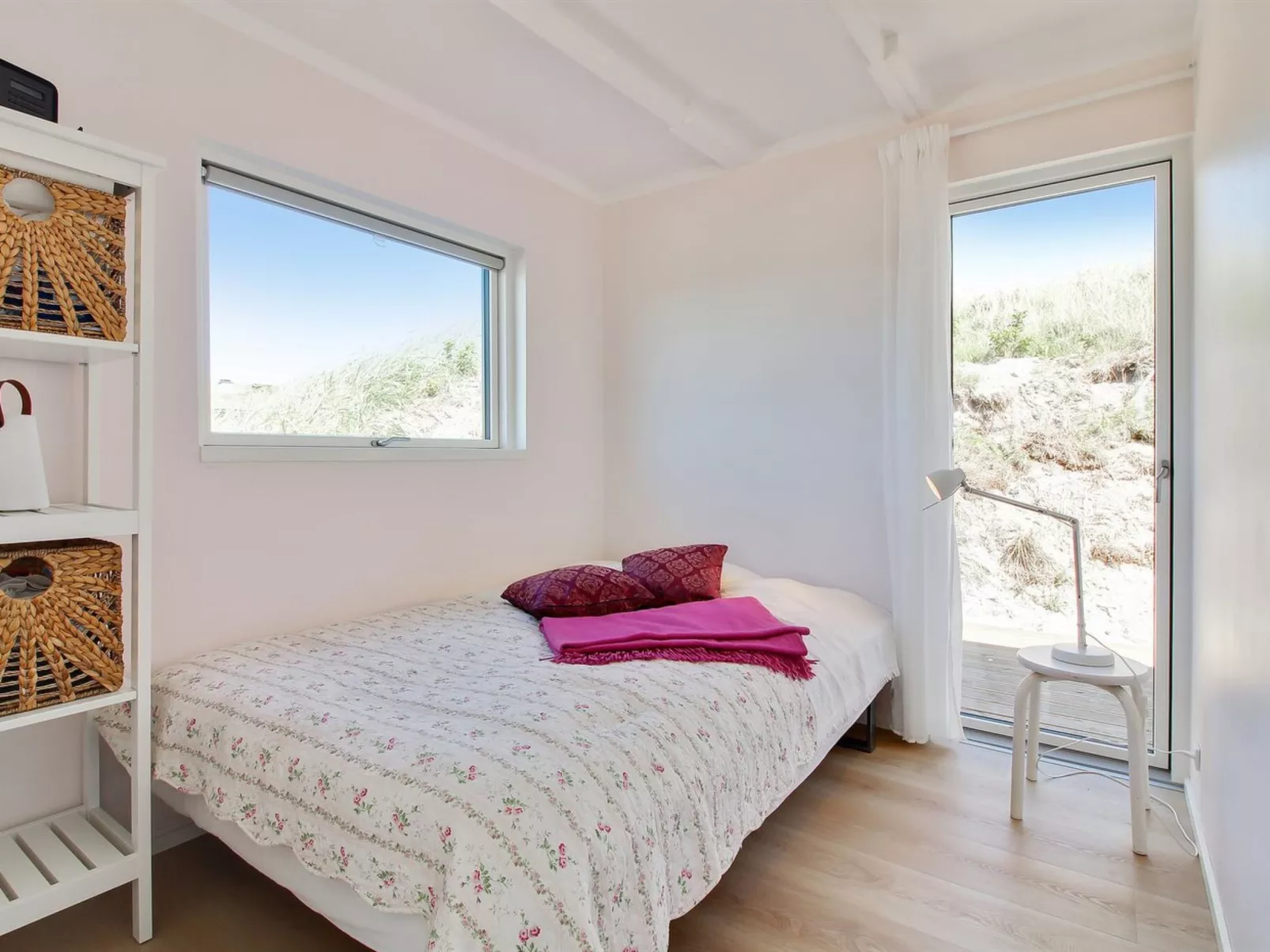 "Hoat" - 300m from the sea-Binnen