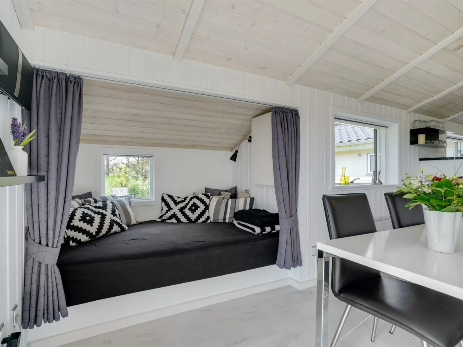 "Thove" - 600m from the sea-Binnen