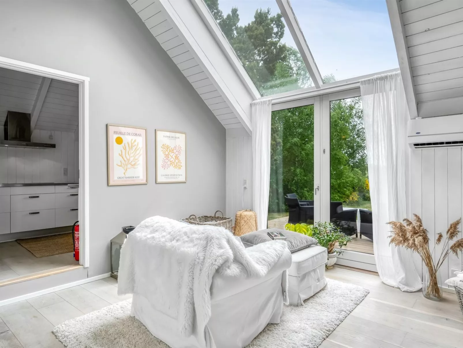 "Verner" - 900m from the sea-Binnen