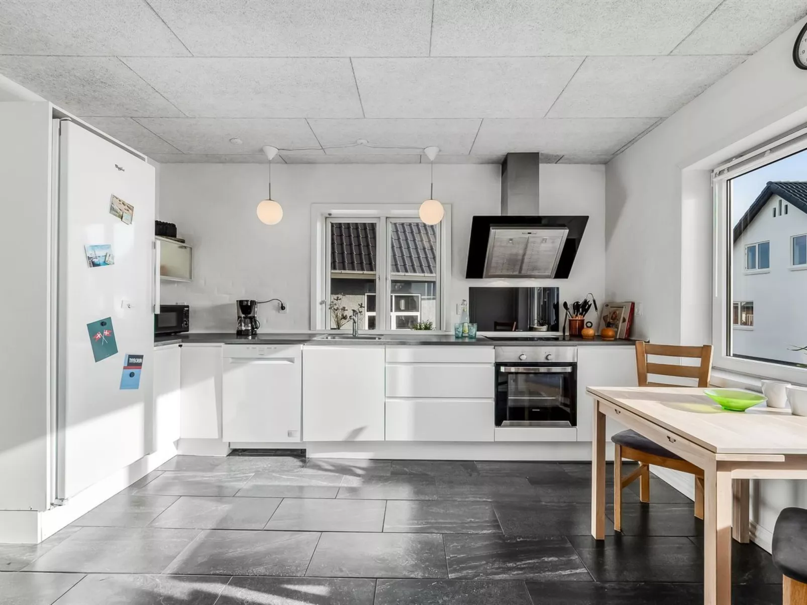 "Ullakarin" - 200m from the sea-Binnen