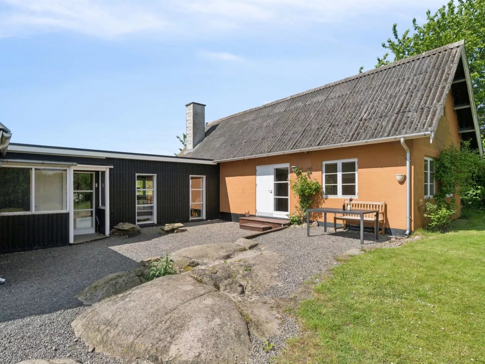 "Adrienne" - 6.4km from the sea-Buiten