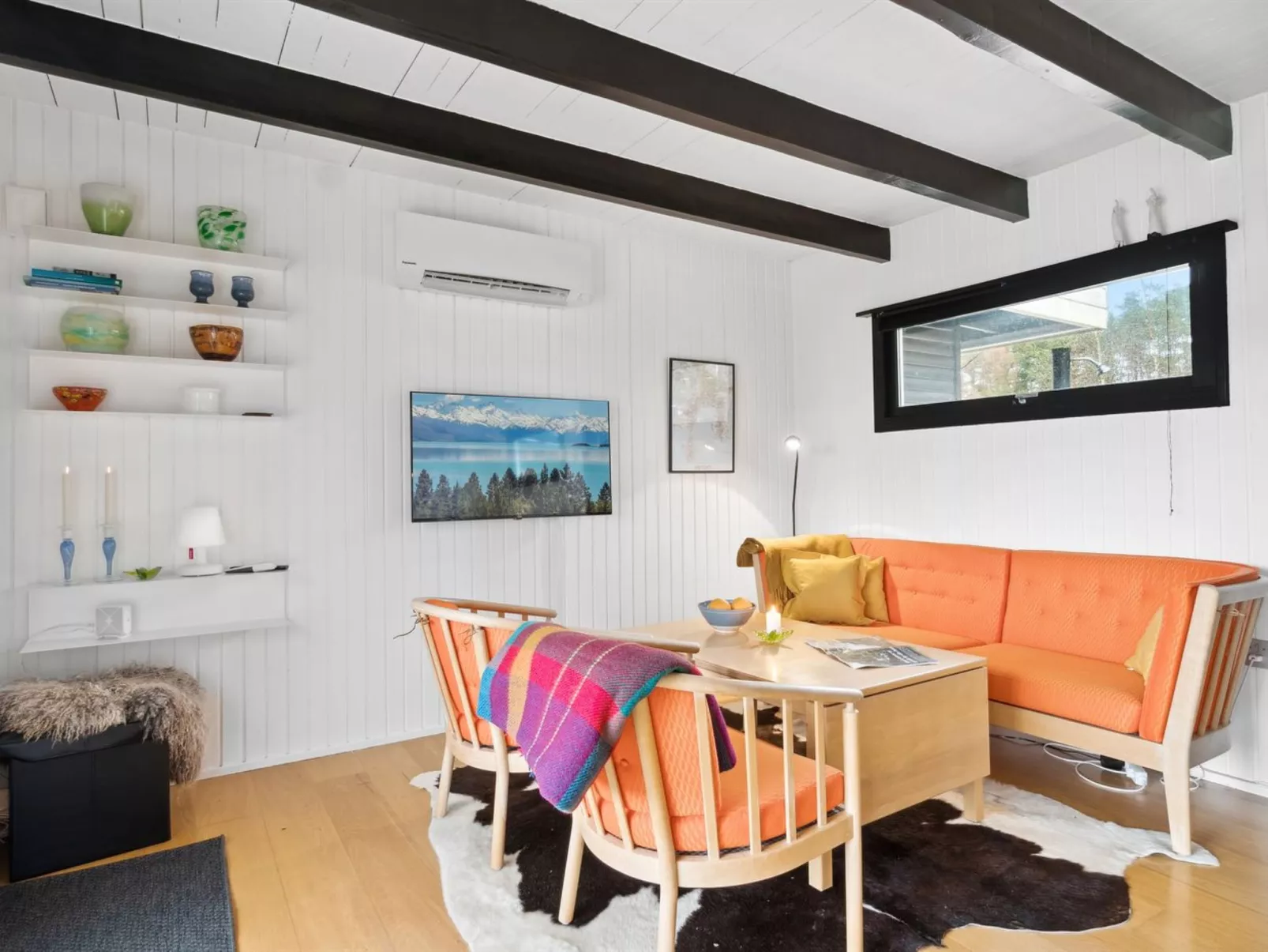 "Anthonette" - 900m from the sea-Binnen