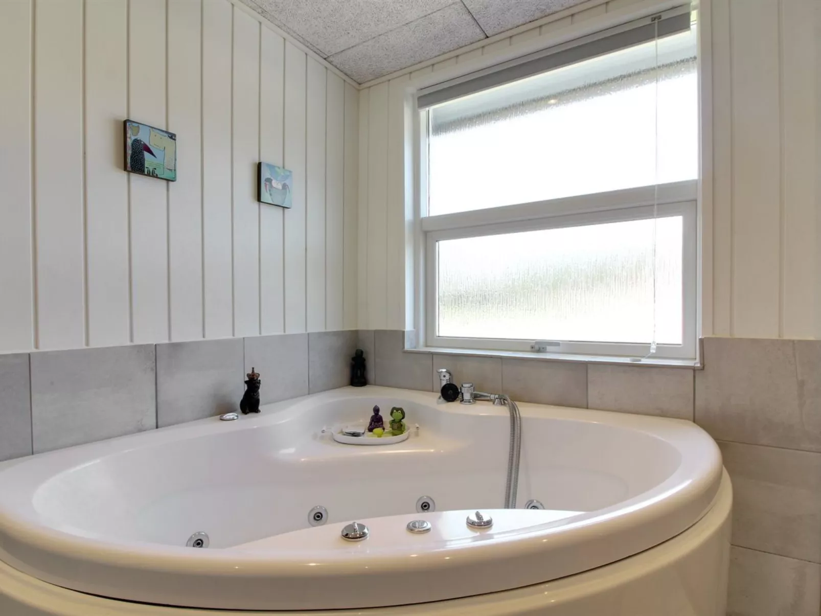 "Emilia" - 1.8km from the sea-Binnen