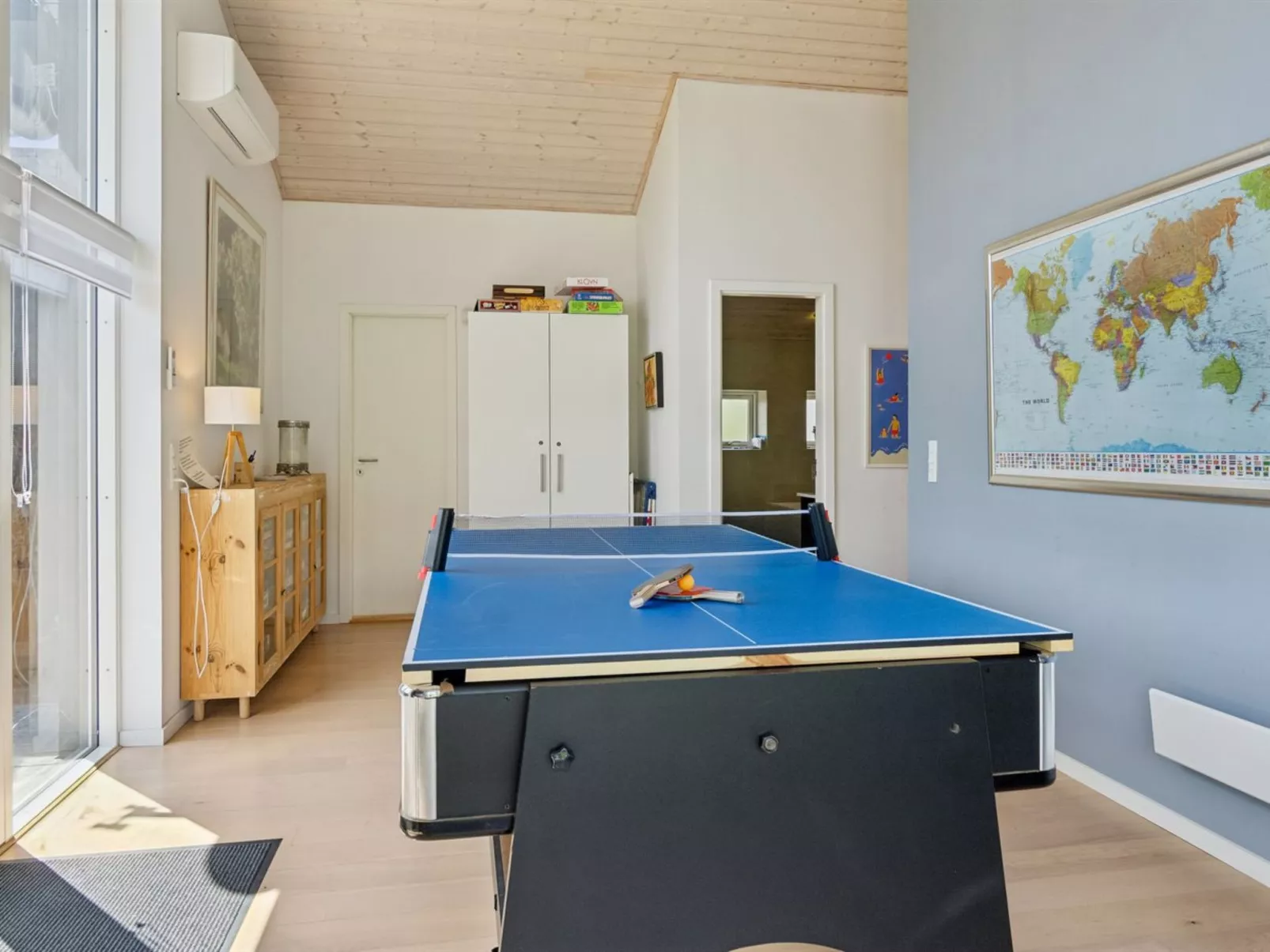 "Tuulikki" - 100m from the sea-Binnen