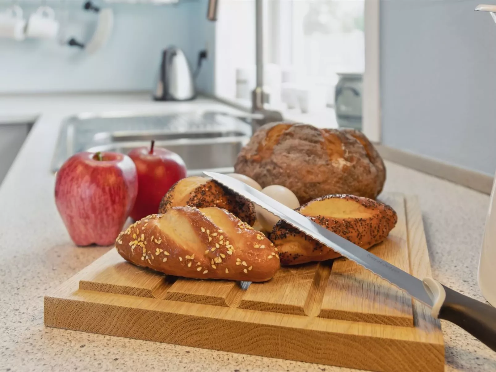 "Janin" - 400m from the sea-Binnen