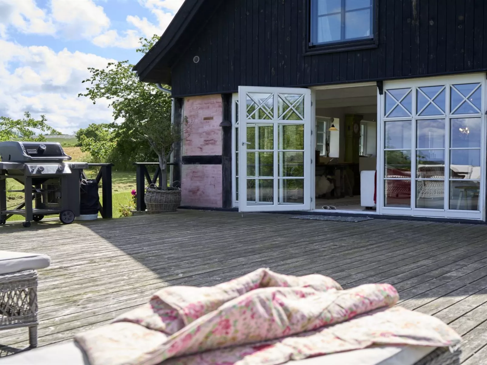 "Merrit" - 250m from the sea-Buiten