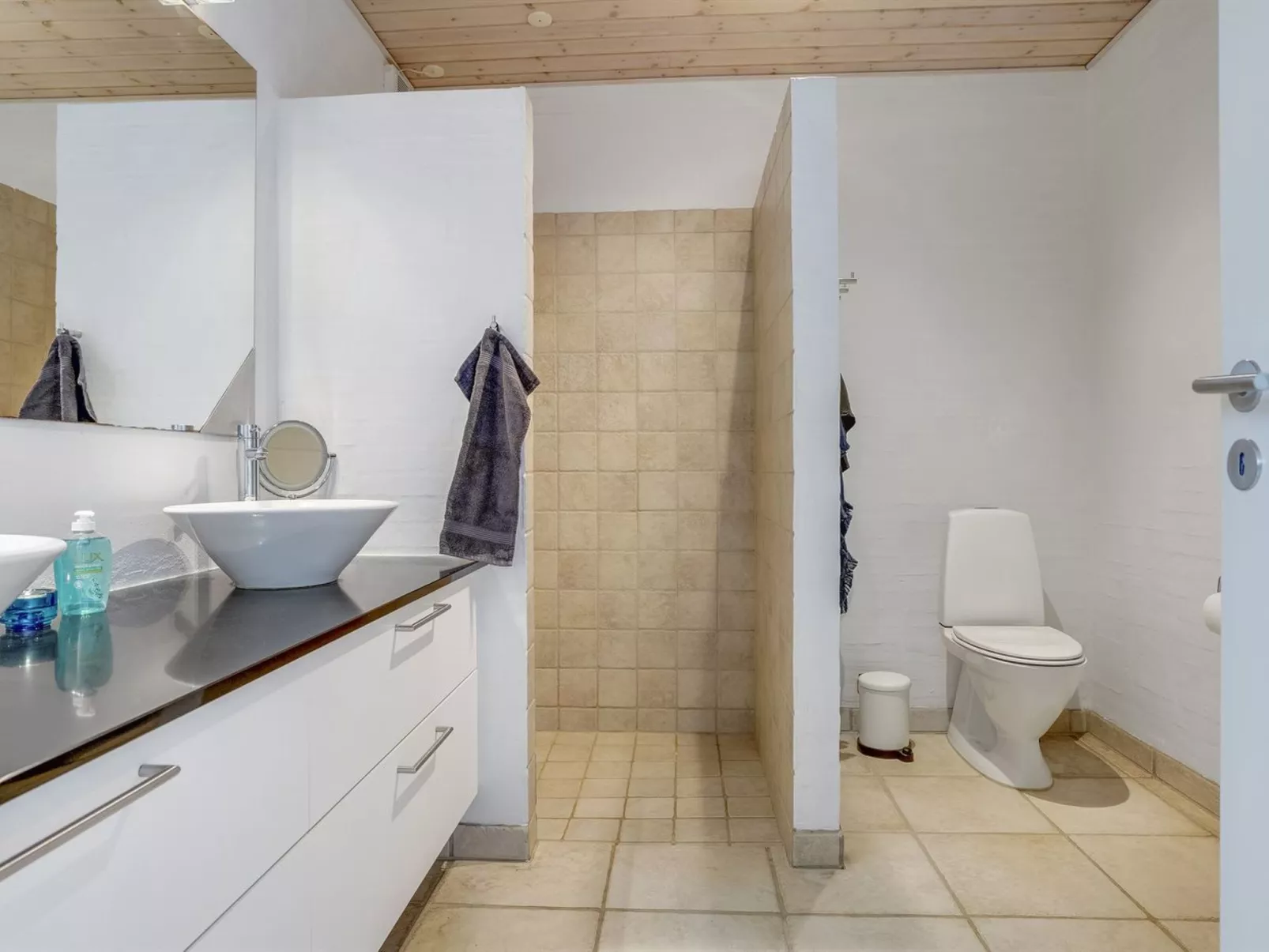 "Riki" - 150m from the sea-Binnen