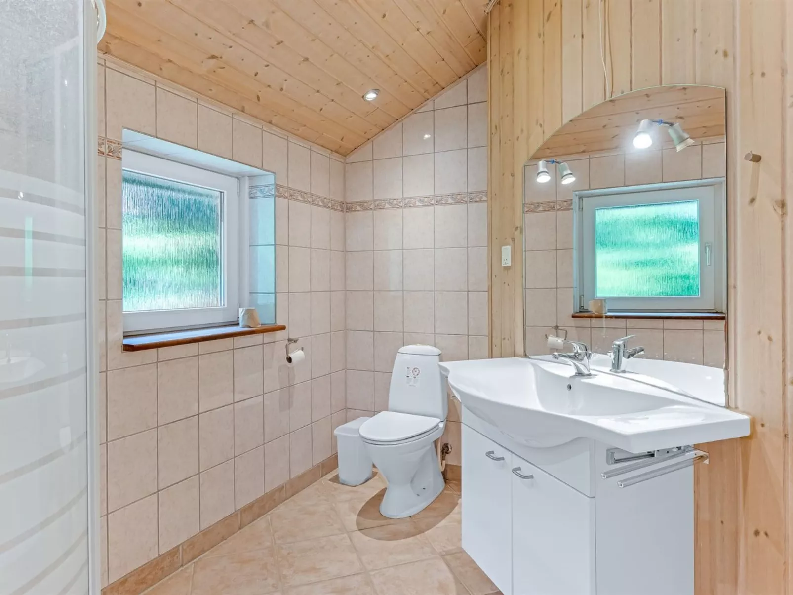 "Samine" - 2km from the sea-Binnen