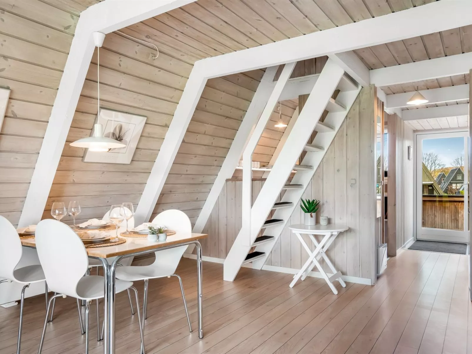 "Erly" - 18km to the fjord-Binnen