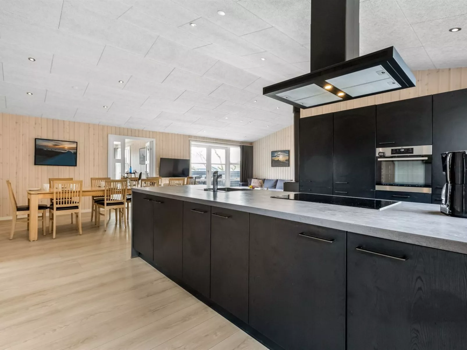 "Emeli" - 400m from the sea-Binnen