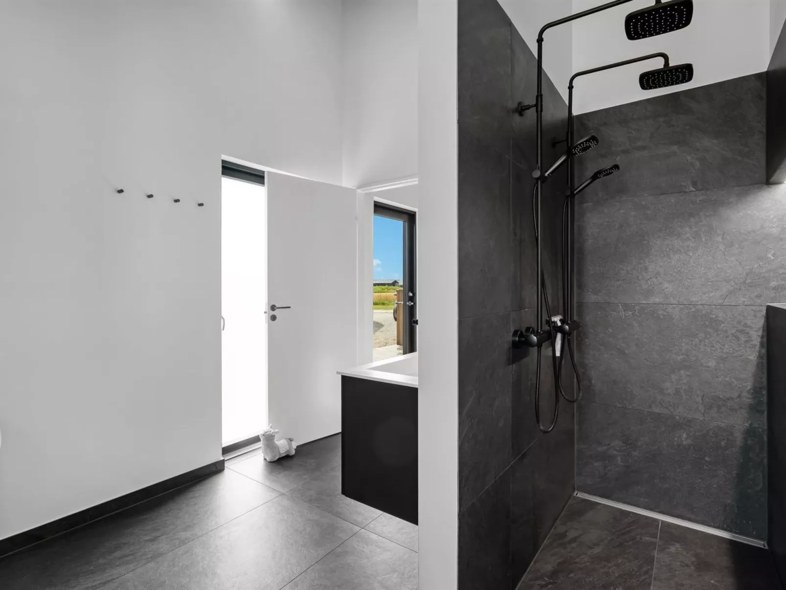 "Udder" - 1.5km from the sea-Binnen