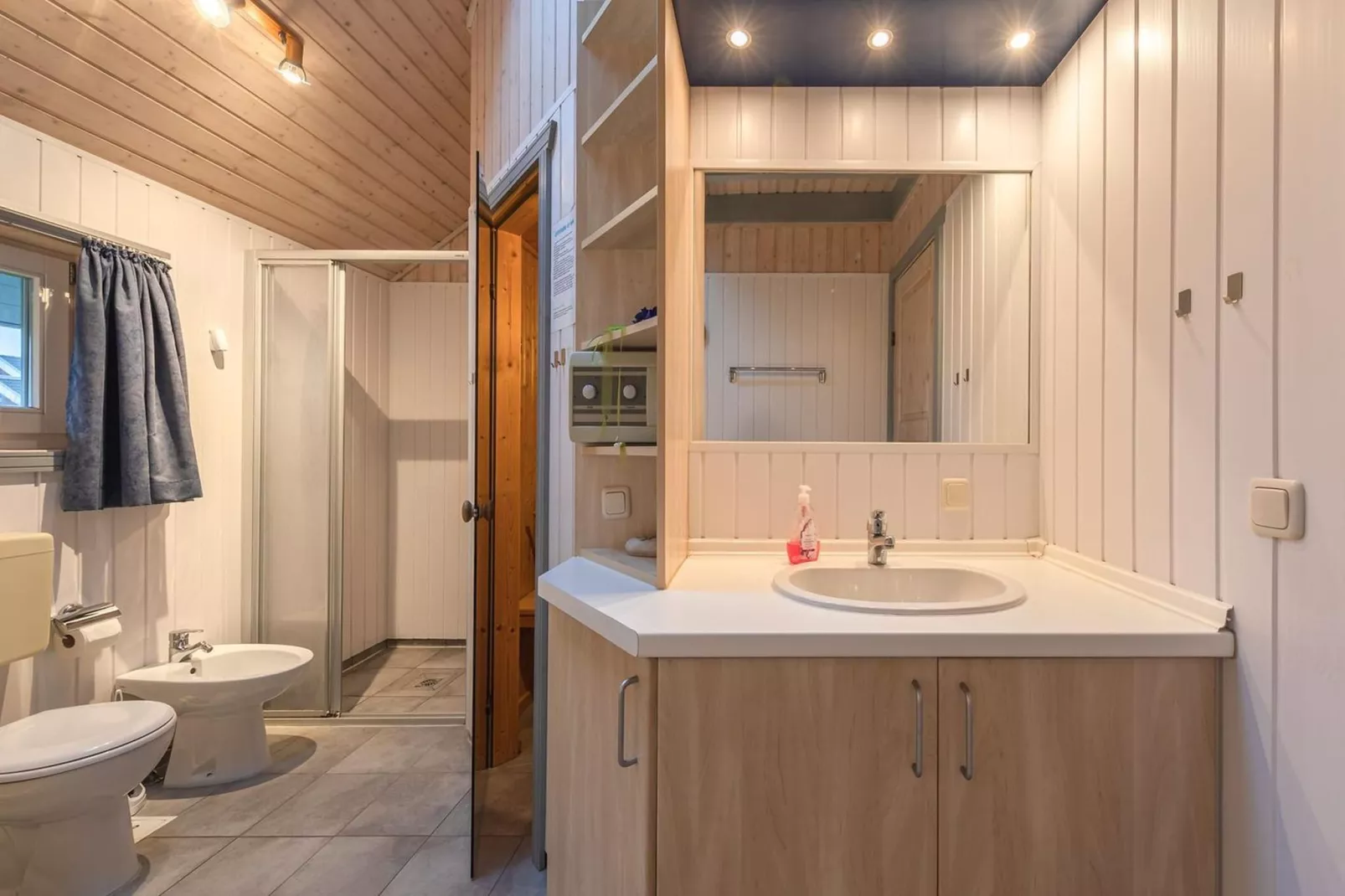 Ferienhaus Seeschwalbe-Classic 90 qm 3-Badkamer