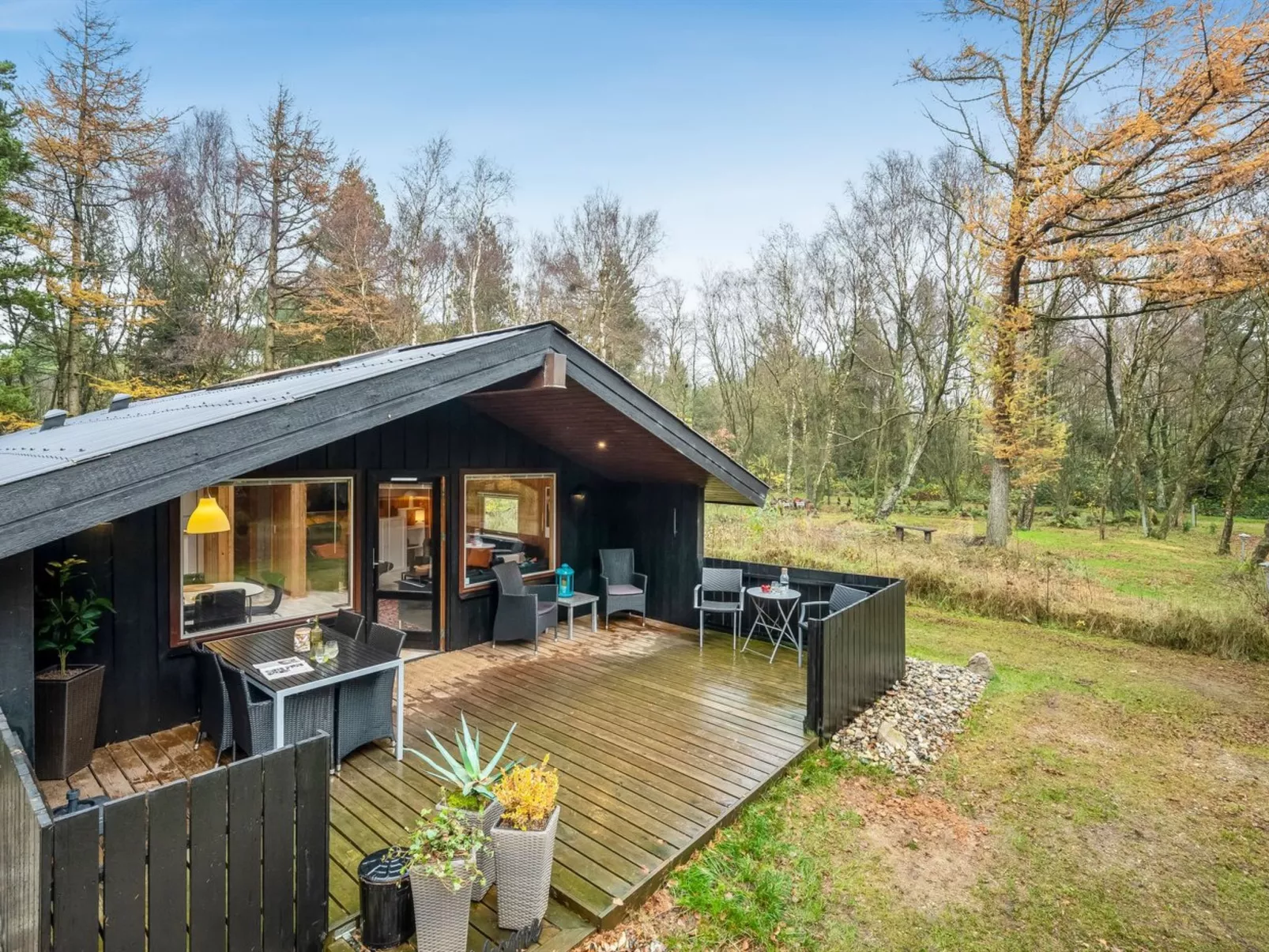 "Marthine" - 650m to the fjord-Buiten