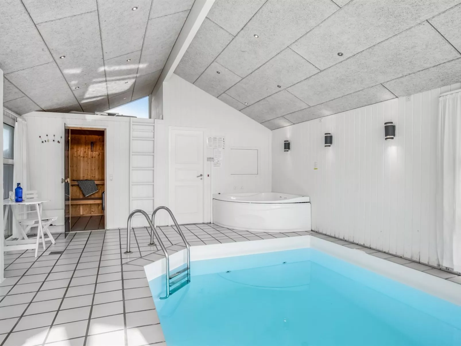 "Heralde" - 60m from the sea-Buiten