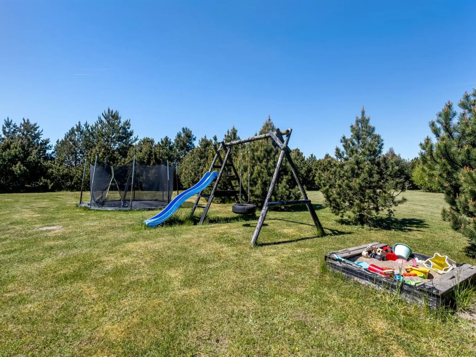 "Danika" - 1.5km from the sea-Buiten