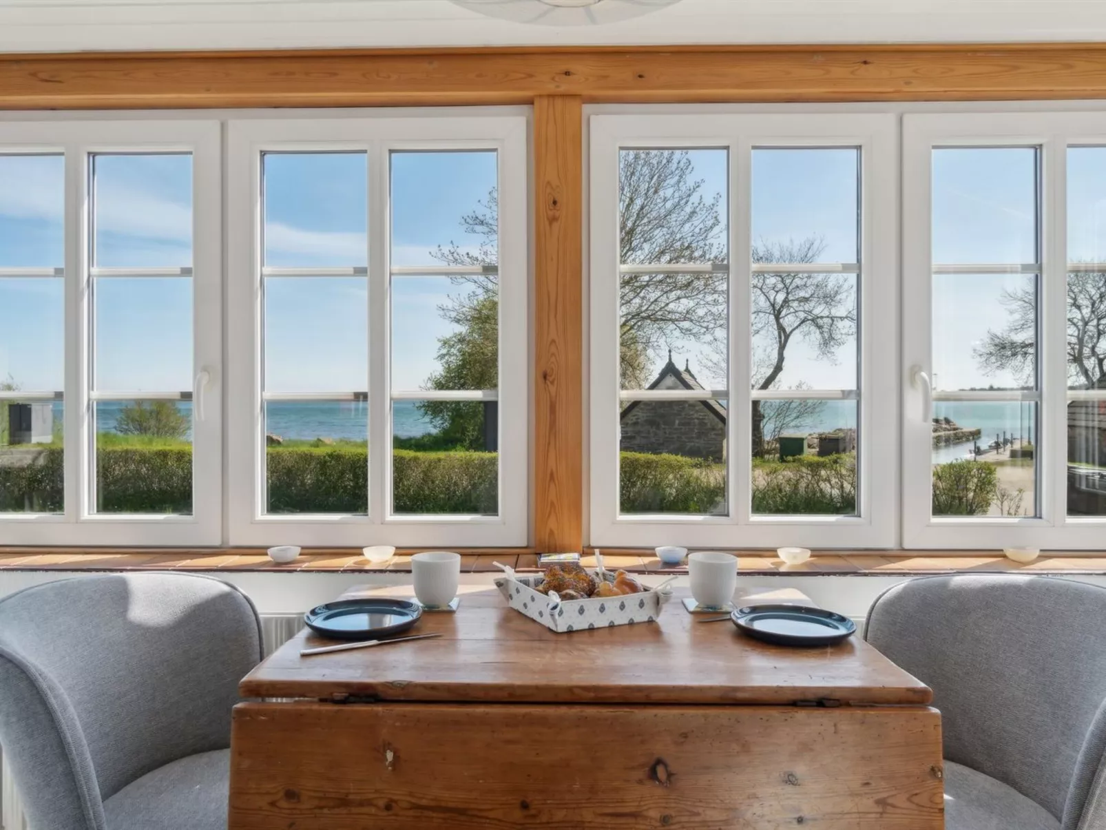 "Hakon" - 40m from the sea-Binnen