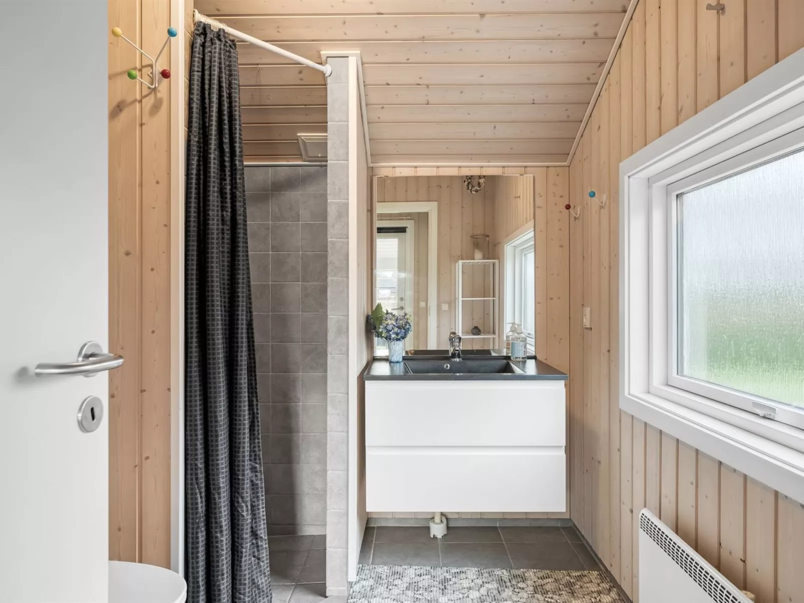 "Antero" - 500m to the fjord-Binnen