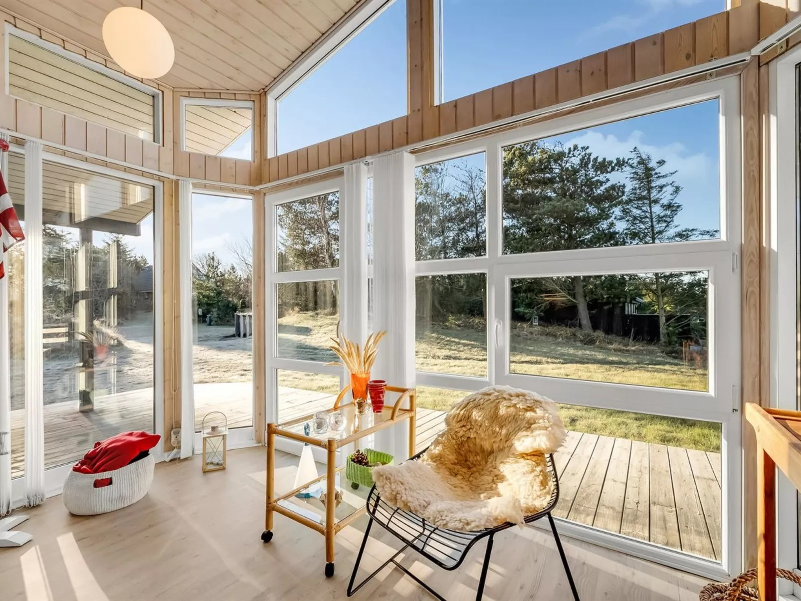 "Elsabet" - 700m to the fjord-Binnen