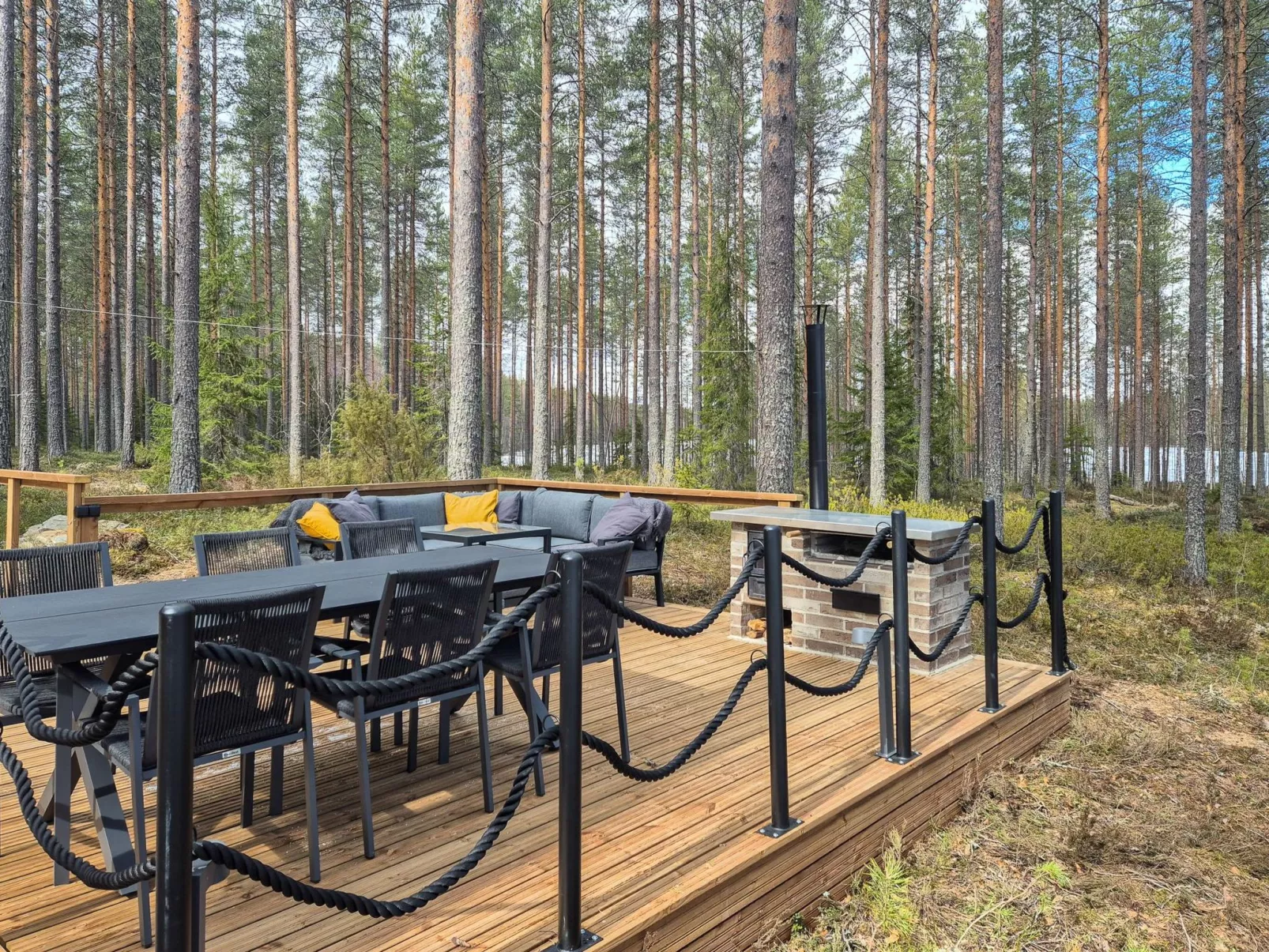 Pilkkaniemi - Binnen