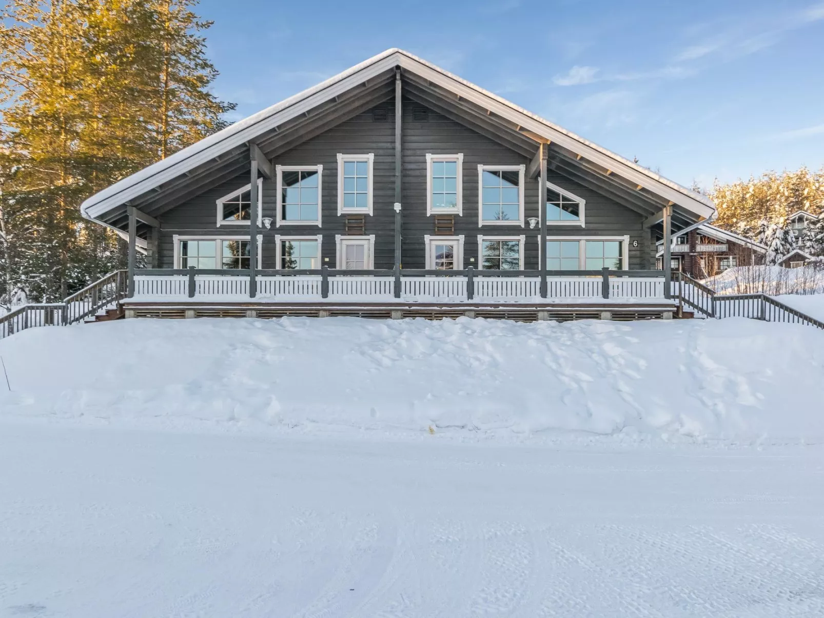 Aurinko-saaga 6 paritalo-Binnen