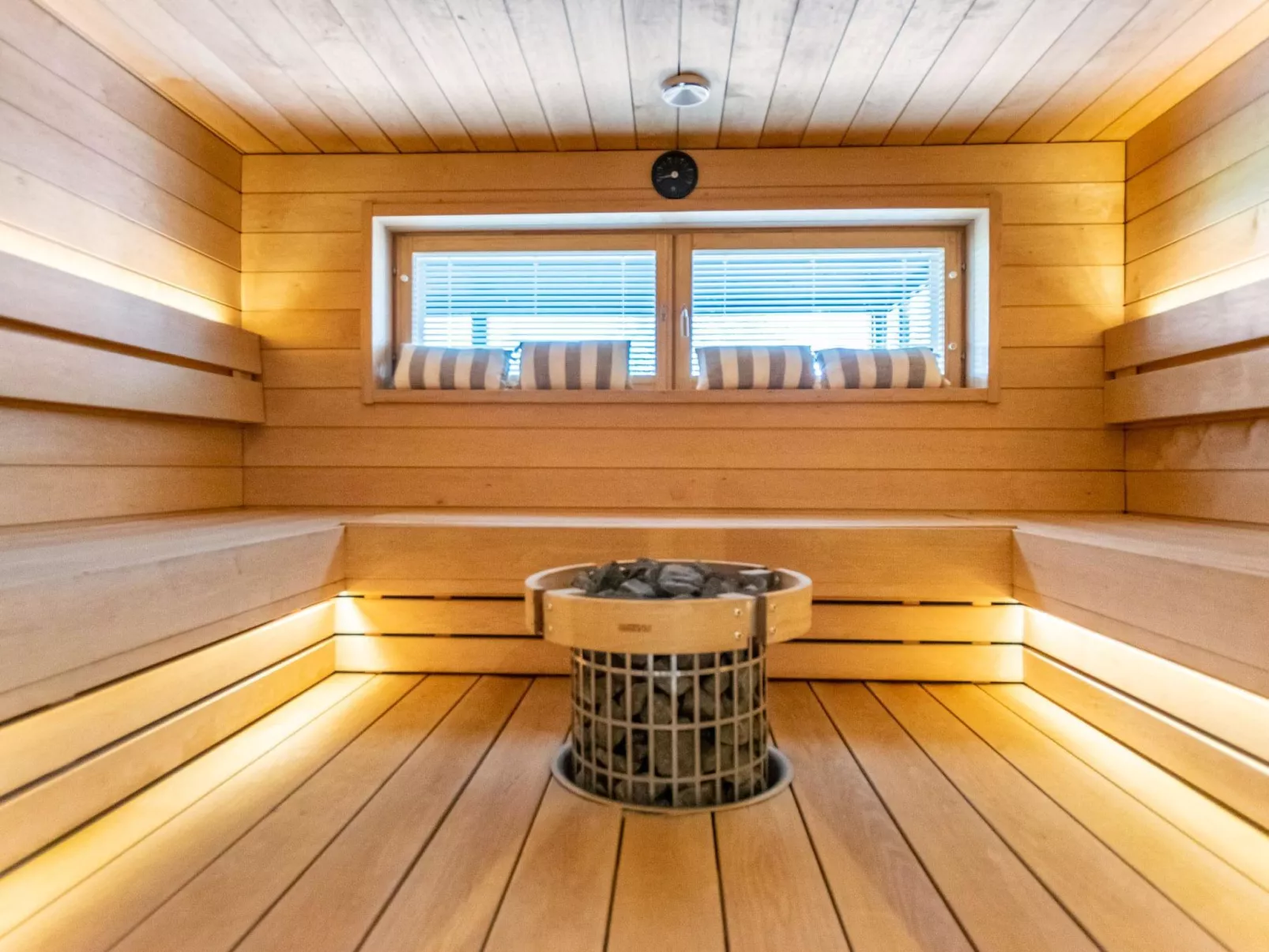 Villa hill magia-Binnen