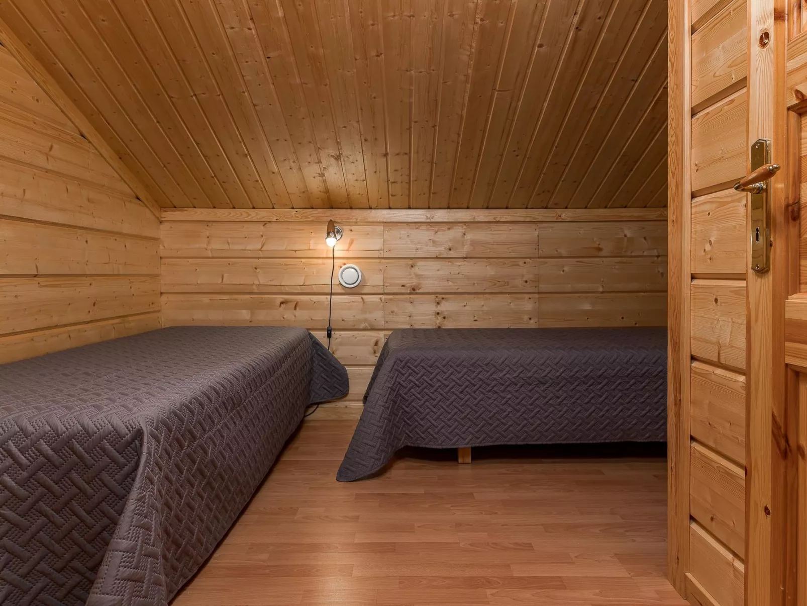 Kinostupa 2a (15-16)-Binnen