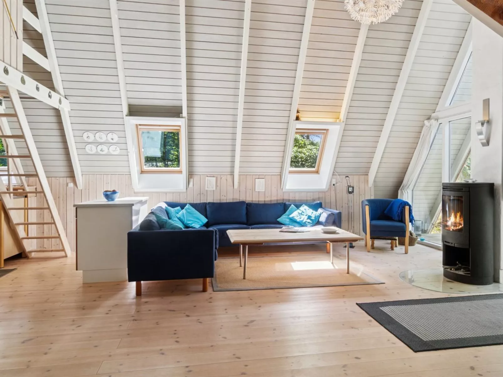 "Thrond" - 500m from the sea-Binnen