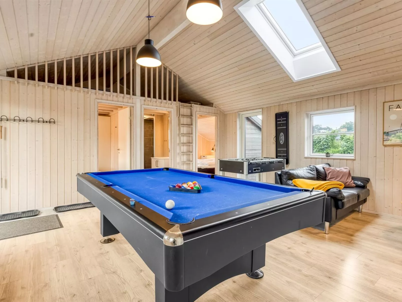 "Bernadine" - 500m from the sea-Binnen