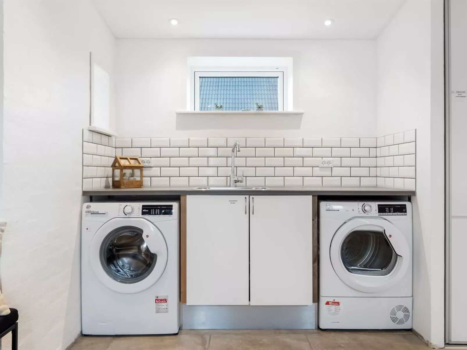 "Nanja" - 250m from the sea-Binnen