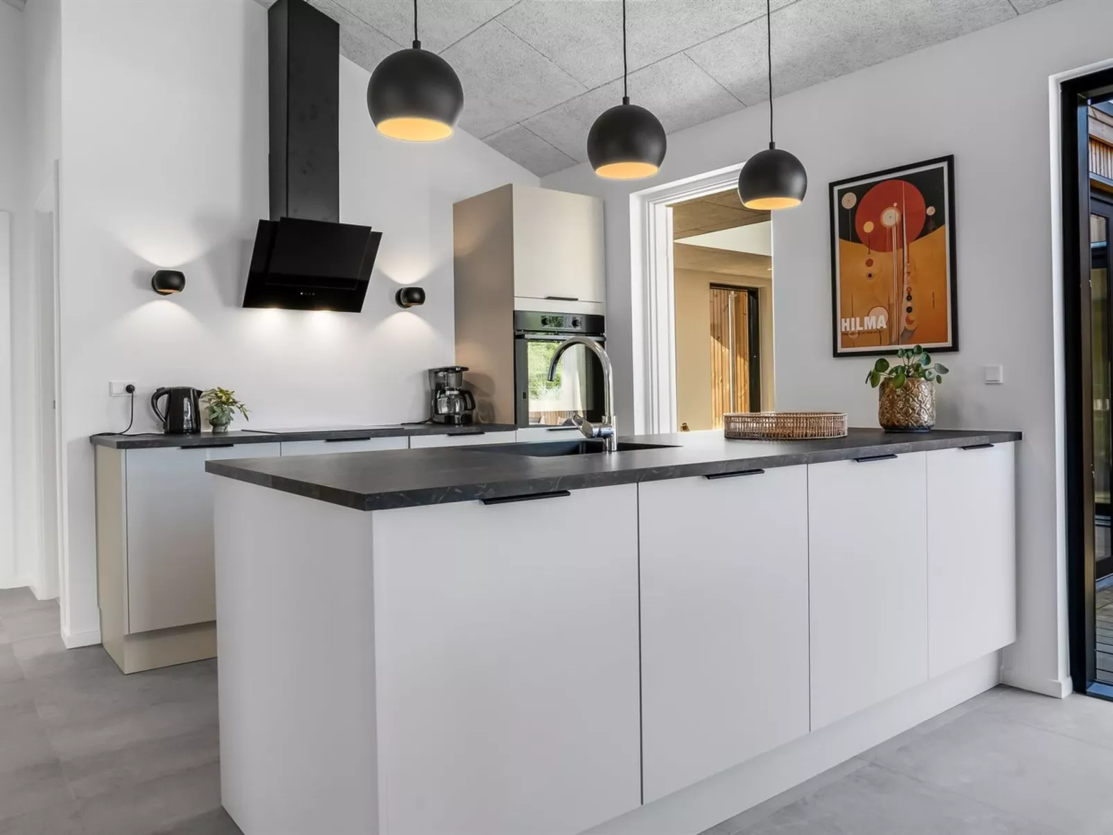 "Silja" - 900m from the sea-Binnen