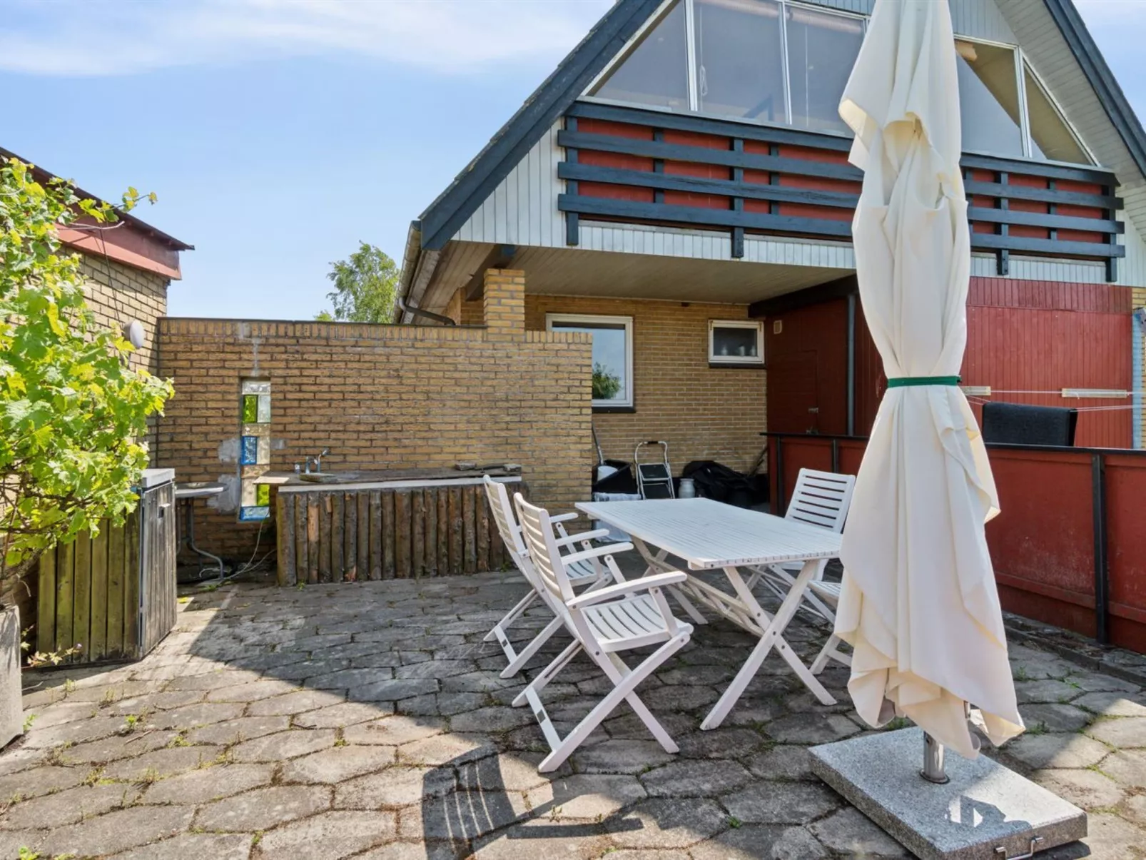 "Lacey" - 4km from the sea-Buiten