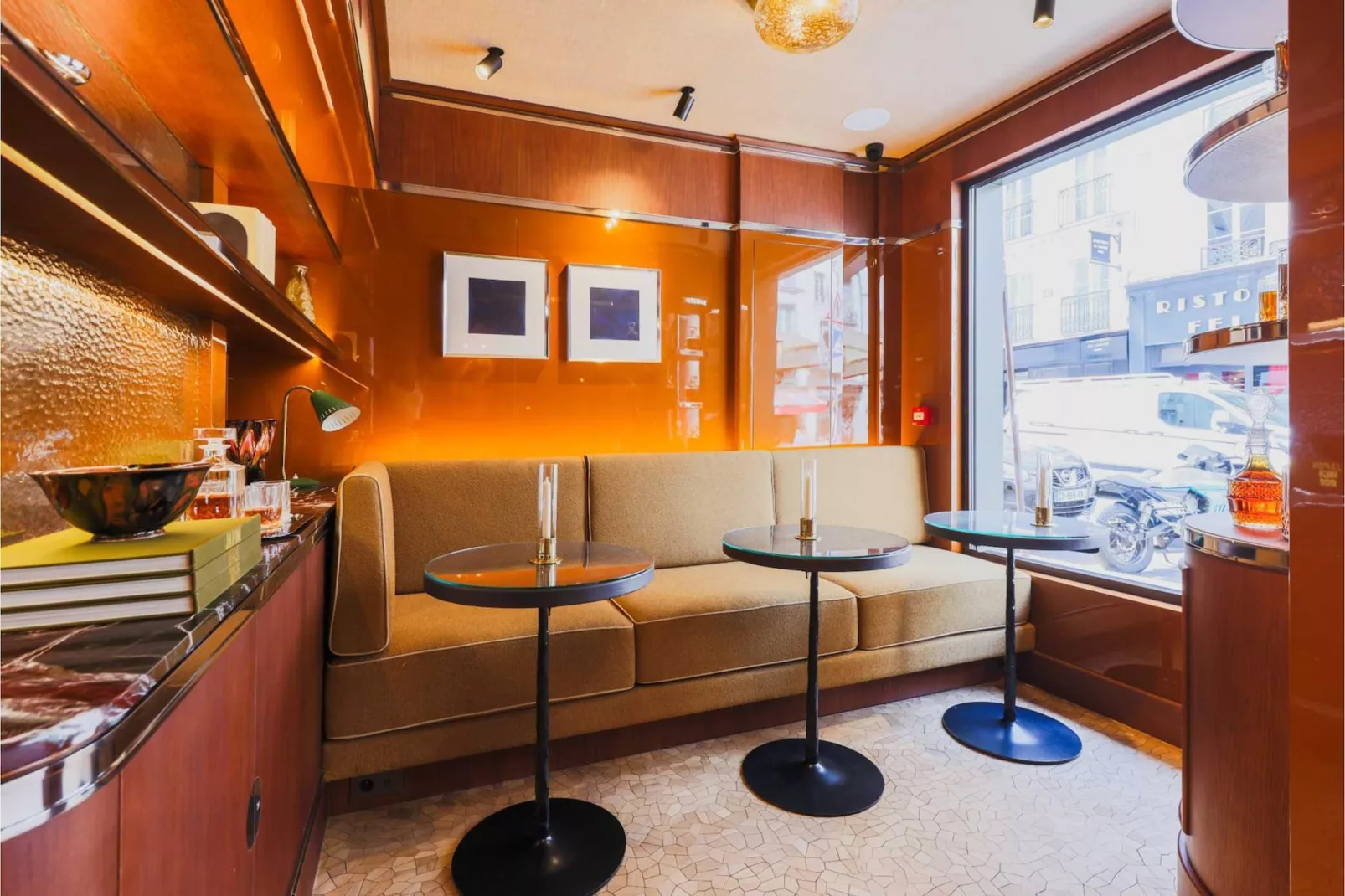 CONFIDENTIEL-4-Binnen