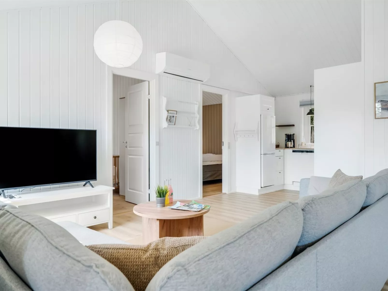 "Thorgny" - 350m to the fjord-Binnen