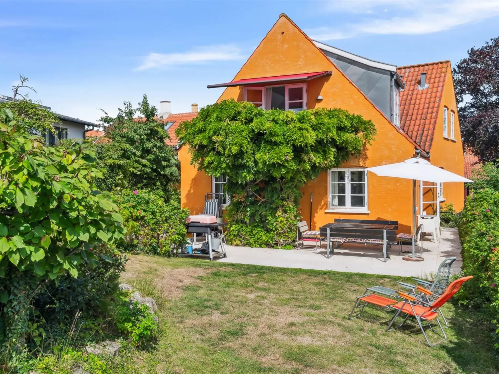 "Habbo" - 300m from the sea-Buiten