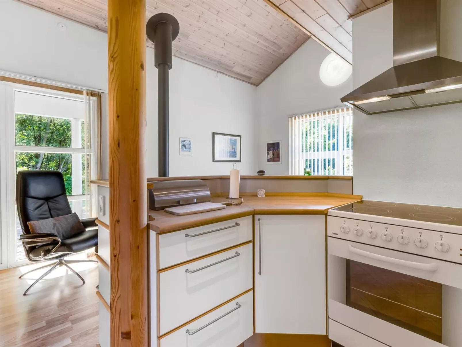 "Angantir" - 4.8km from the sea-Binnen