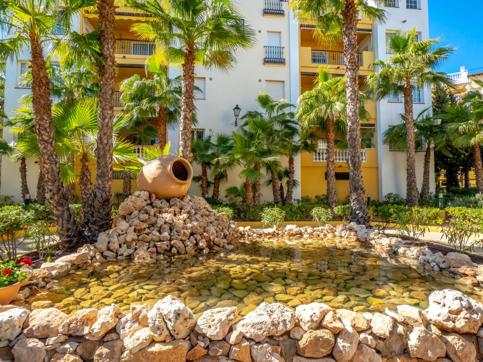 Aldea del Mar-Buiten