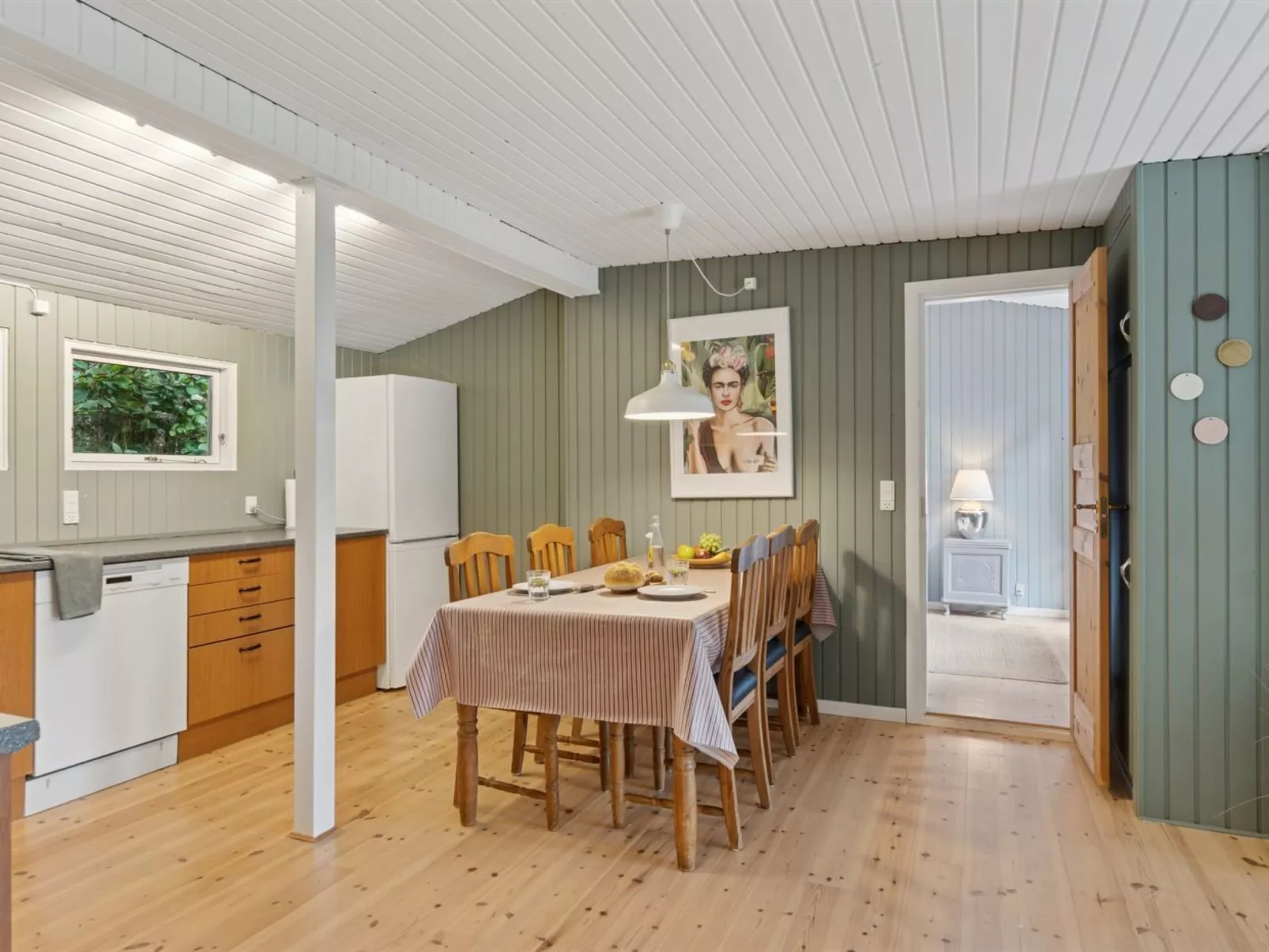 "Eilke" - 125m from the sea-Binnen