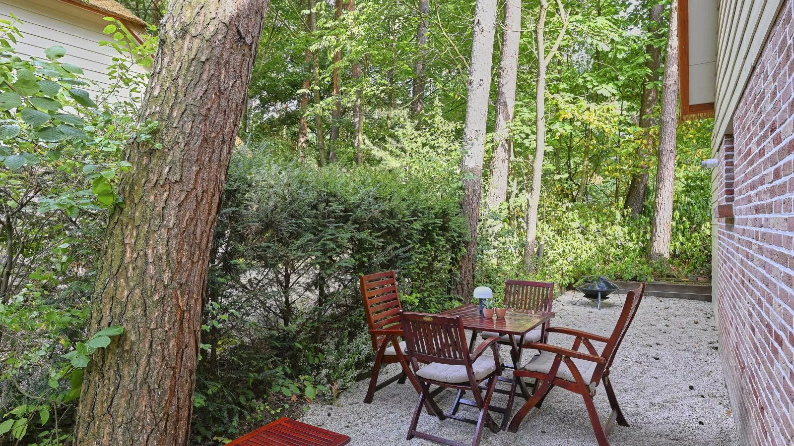 Hoeve Sonnevijver-Tuinen zomer