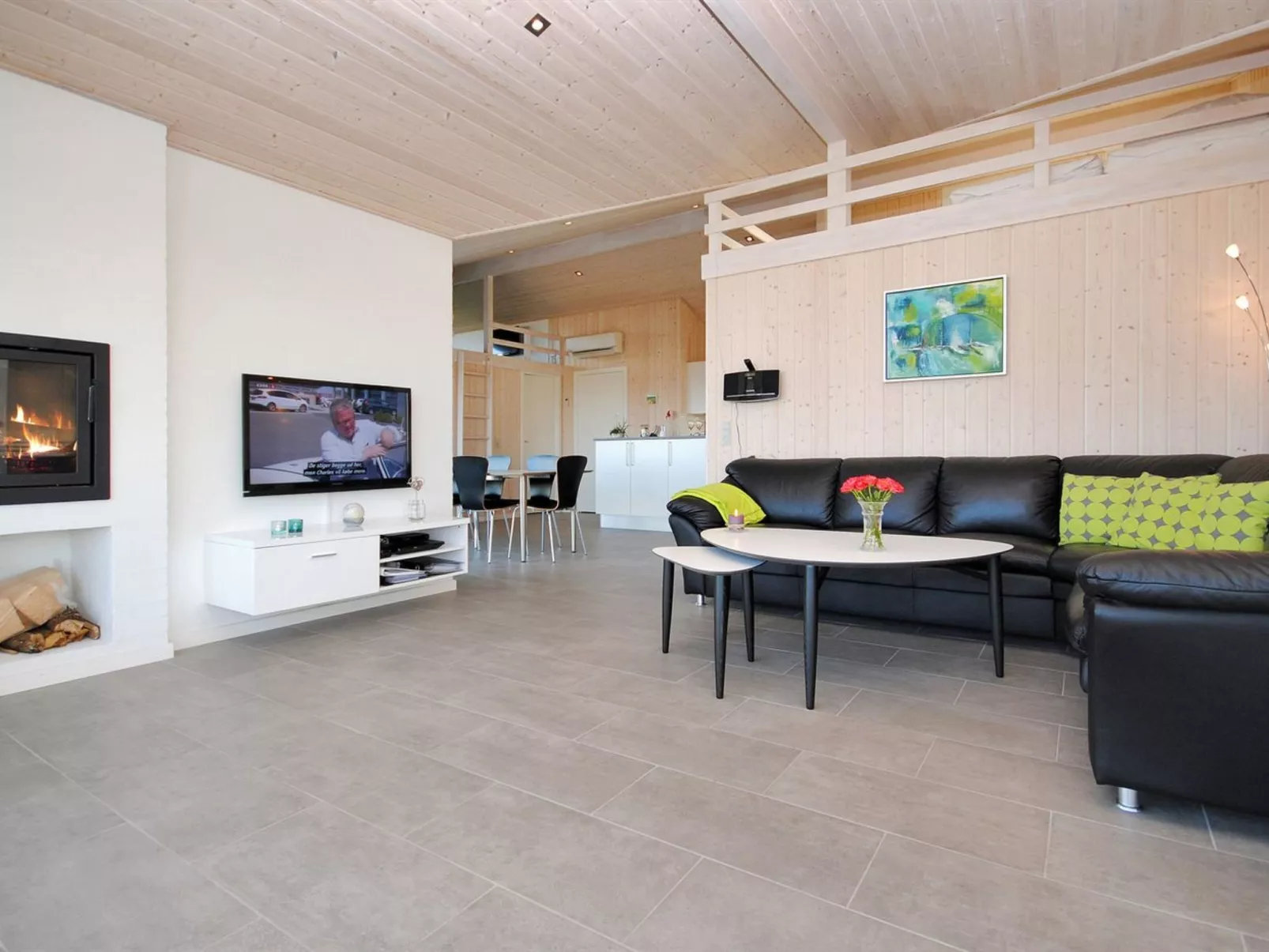 "Arisa" - 100m to the fjord-Binnen