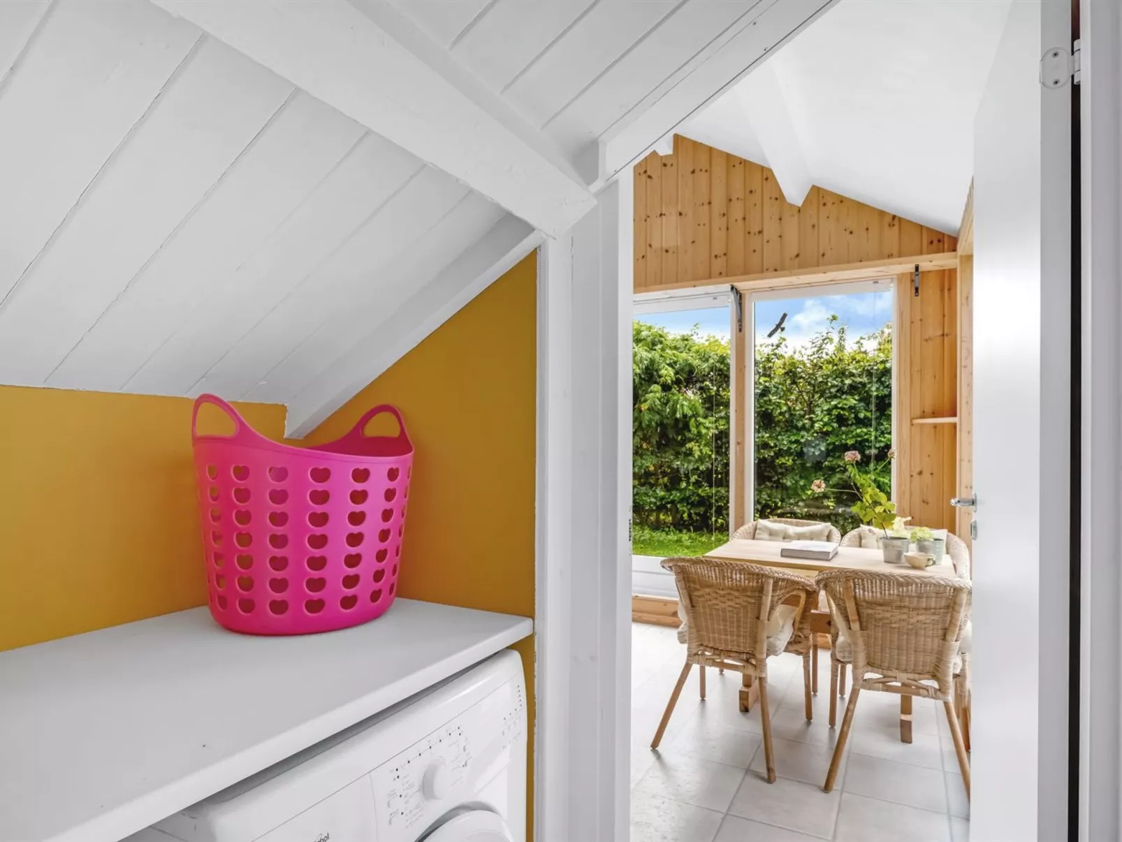 "Elea" - 450m to the fjord-Binnen