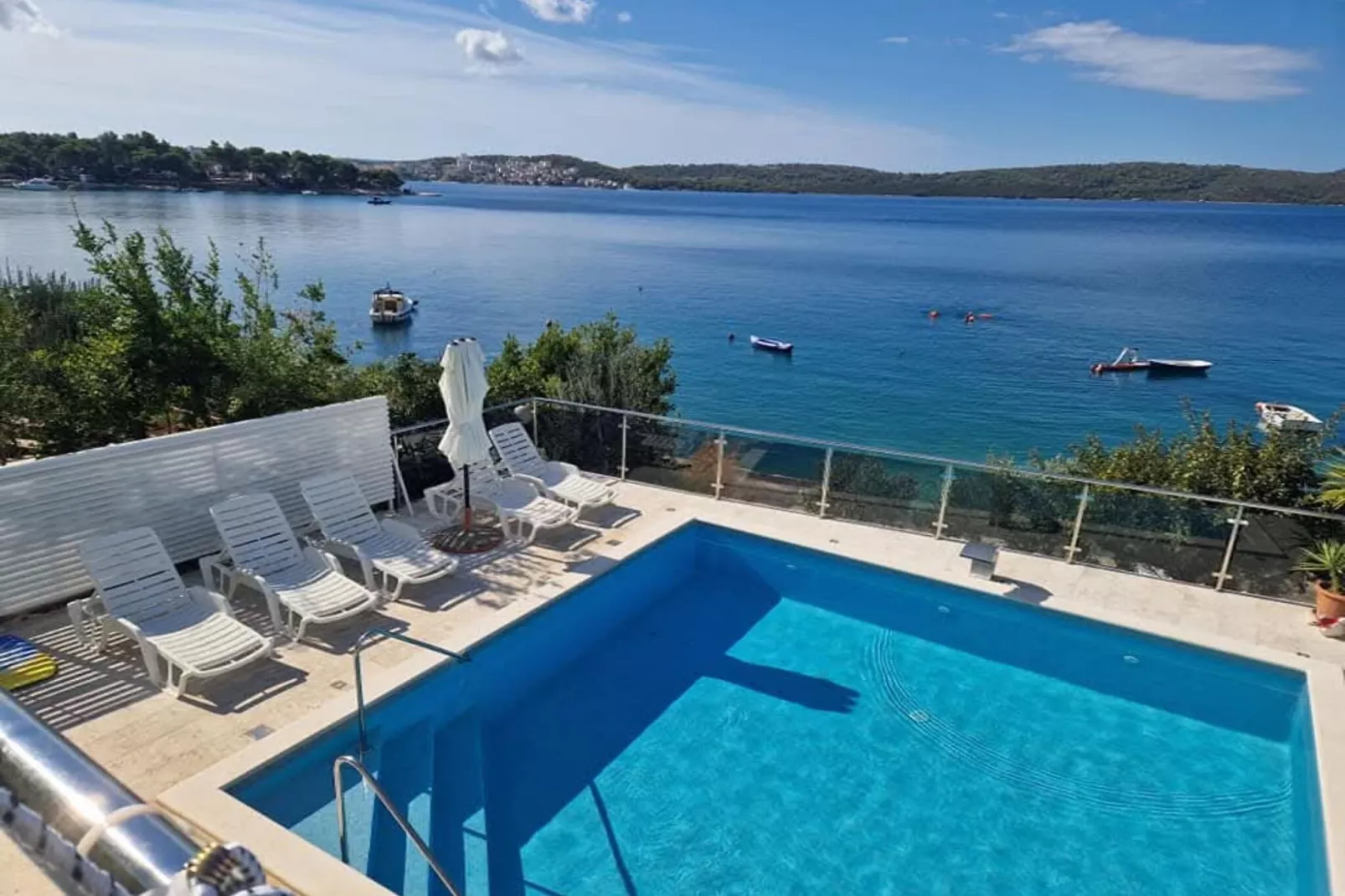 Two-bedroom Apartment With Sea View A1-Zwembad