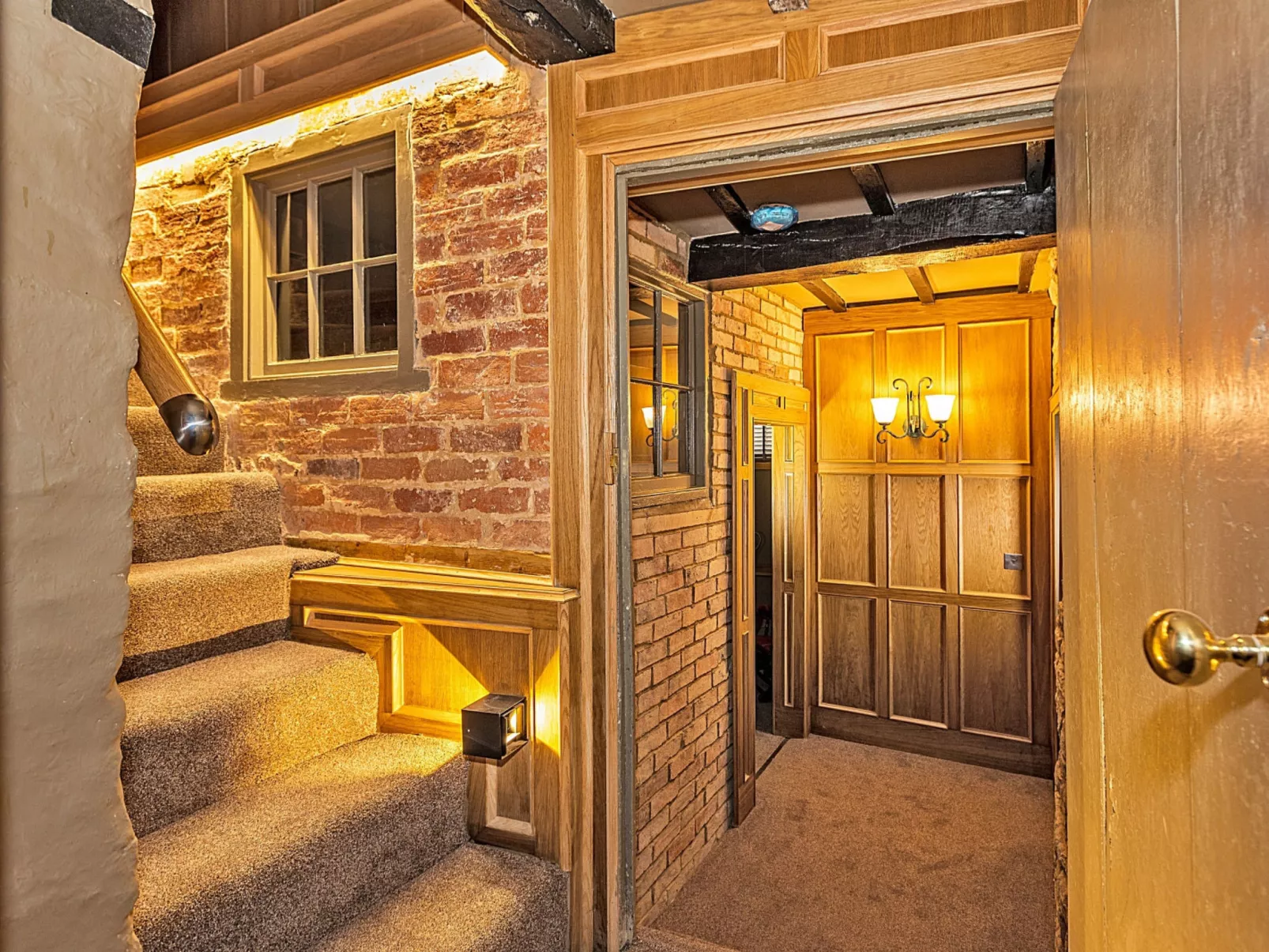 Ttich Manor Retreat-Binnen